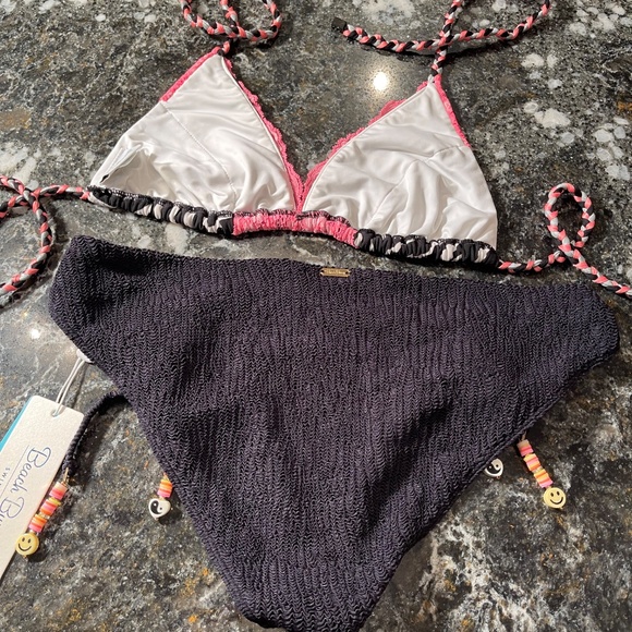 FREE top with the purchase of NWT bottoms by beach bunny size all - Picture 7 of 7